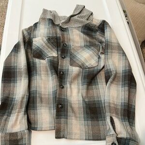 Buckle youth size small button front hooded flannel